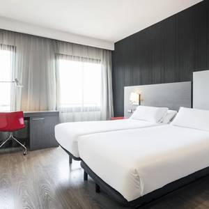 Habitación individual corporate Hotel ILUNION Suites Madrid